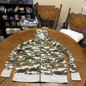 Camouflage Zip-Up Hoodie